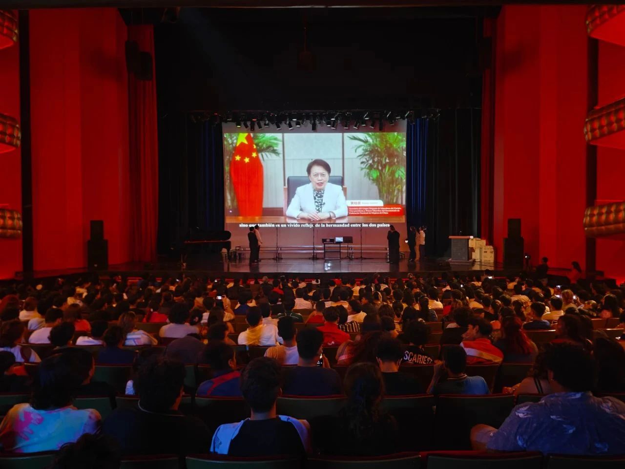 合唱团111.jpg 合唱团111.jpg